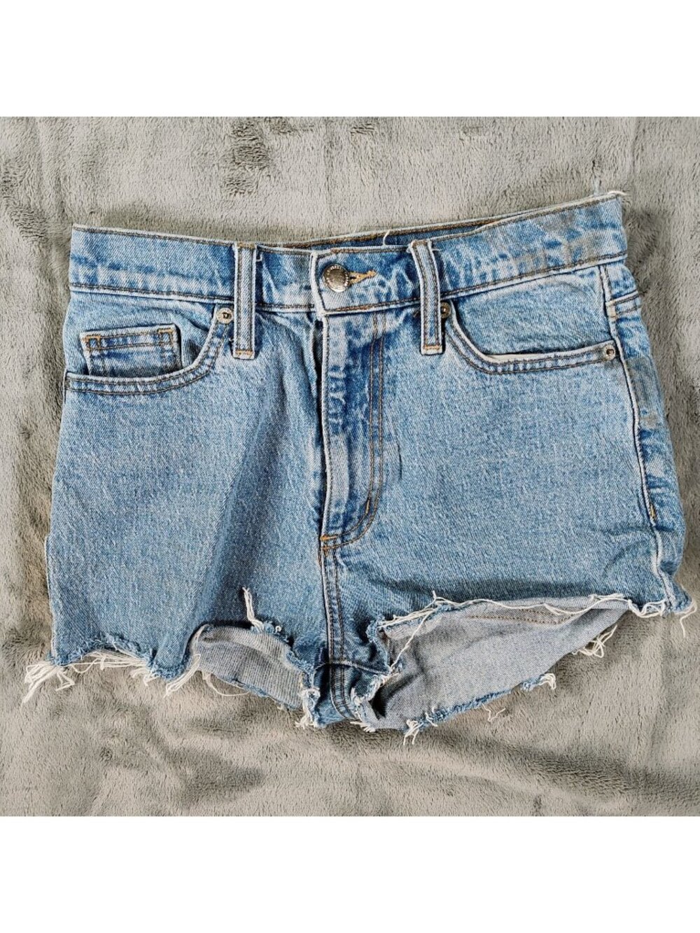 Universal Thread Goods Co "Vintage Straight" DIY Denim Cutoff Shorts (00/24R)